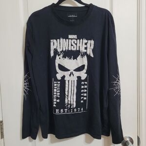 Marvel Punisher Black Long Sleeve Tee Size Large